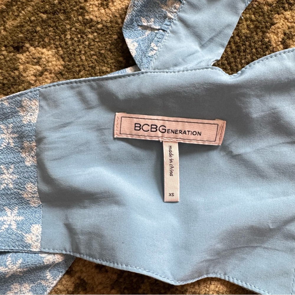 BCBGeneration Light Blue Floral Smocked Set - Picture 16 of 16